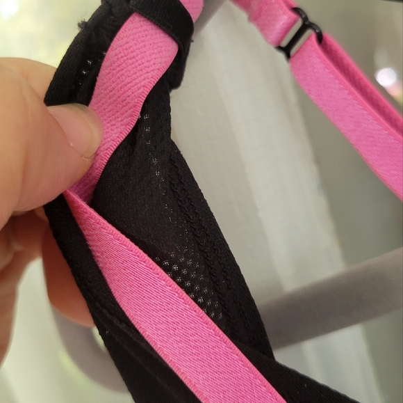 Lululemon workout top with attached floral bra size 8 - Picture 6 of 6